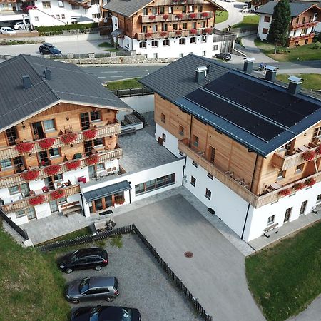 Weberstube Weberhaus Zollhaus Zollstoeckl Leilighet Obertilliach Eksteriør bilde